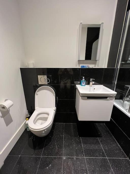 Cozy Modern Apartment In Croydon Central Luaran gambar