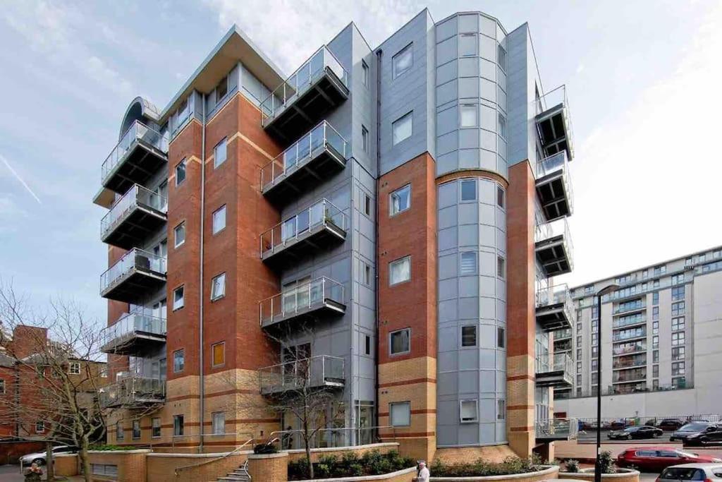 Cozy Modern Apartment In Croydon Central Luaran gambar